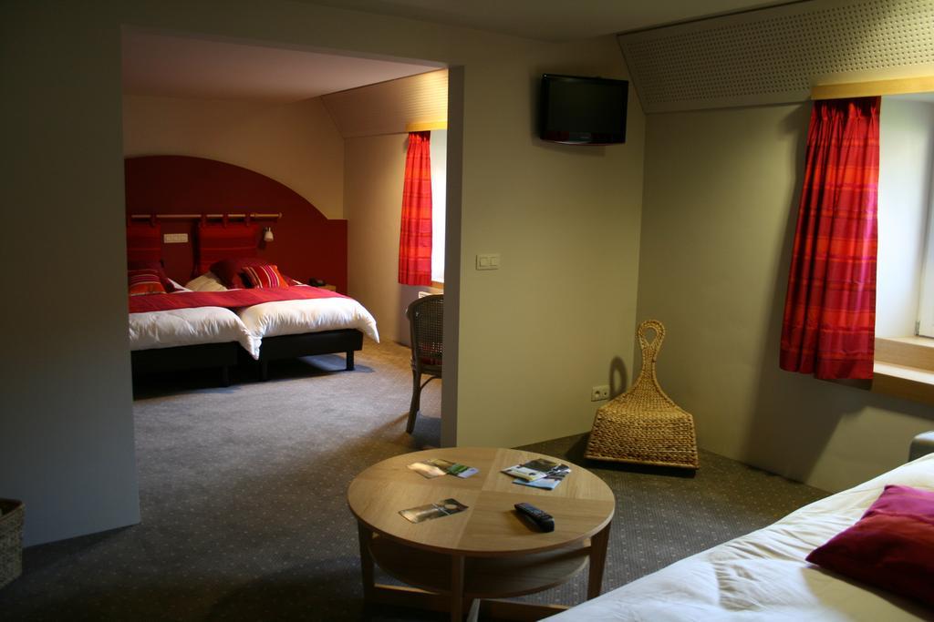 Golf & Hotel De Falnuee Mazy Rum bild