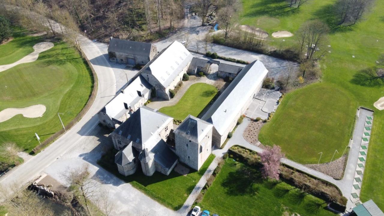 Golf & Hotel De Falnuee Mazy Exteriör bild